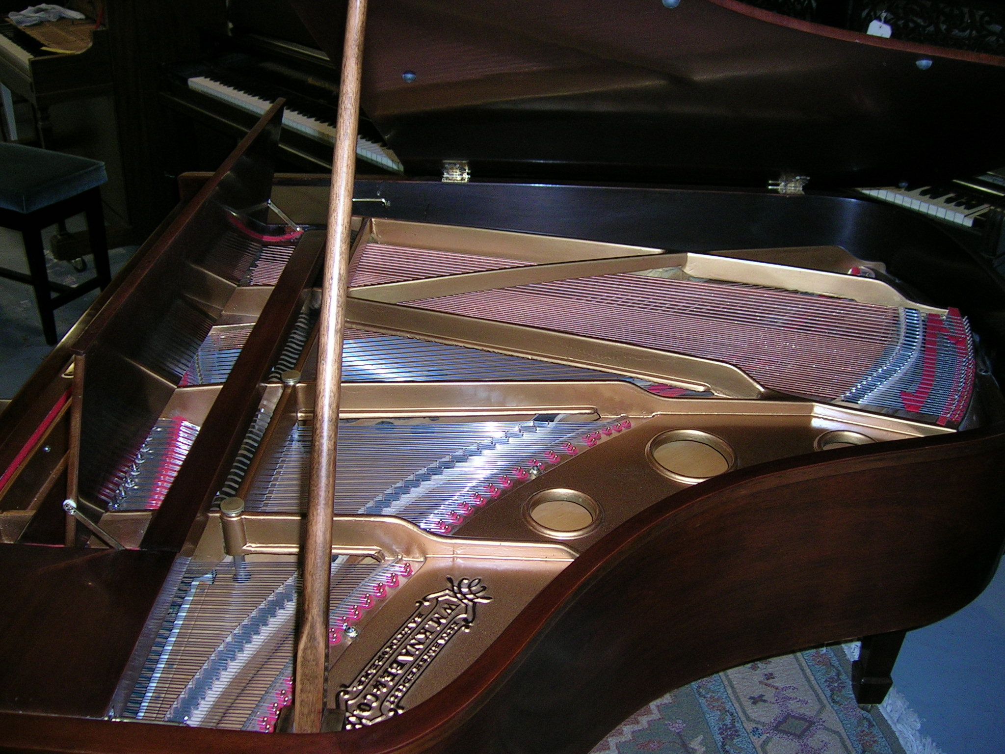 Knabe Baby grand
